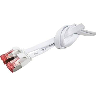 Zwei weiße Ethernet-Kabel, die miteinander verknotet sind, mit roten Steckern an den Enden, symbolisieren Datenverbindung.