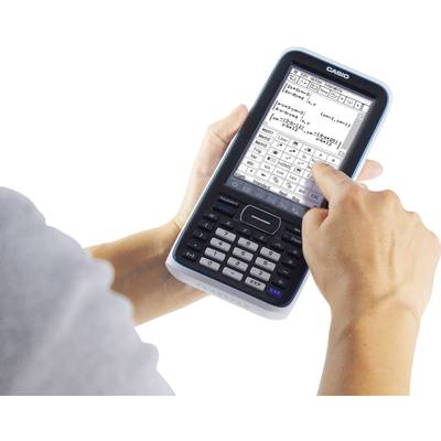 Person bedient einen graphischen Taschenrechner, löst komplexe mathematische Aufgaben auf dem Display.