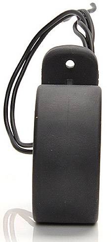 Ein schwarzes Gerät mit einer zylinderförmigen Basis und mehreren Kabeln, vermutlich ein elektronisches Bauteil oder Sensor.