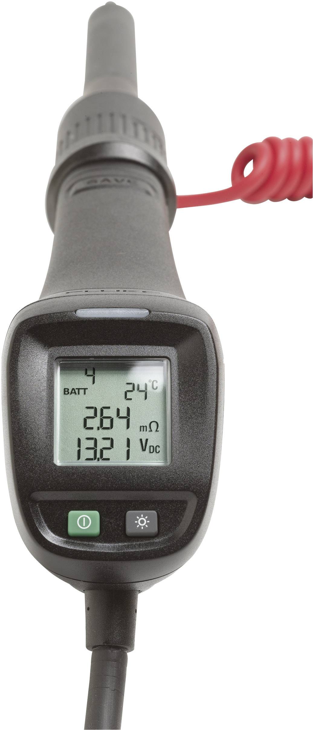 Ein digitales Handmessgerät zeigt 2,64 mΩ und 13,21 V DC auf dem Display an. Ein rotes Kabel ist angeschlossen.