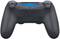 Ein schwarzer Gamecontroller mit blauen Akzenten und Steuerknöpfen, von der Rückseite gezeigt. Markenname oben sichtbar.