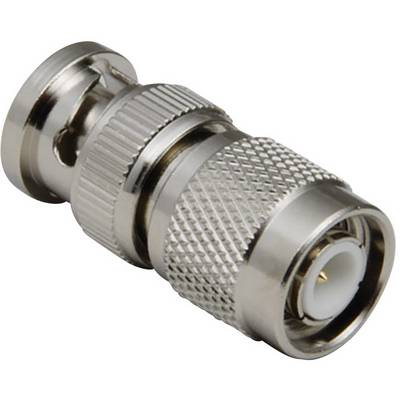 Ein metallischer BNC-Steckeradapter mit geriffelter Oberfläche, geeignet für Koaxialkabelverbindungen in Video- und Netzwerkgeräten.