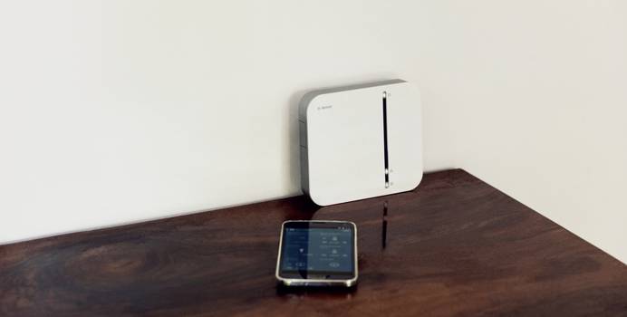 Bosch Smart Home Zentrale verbunden mit Smartphone