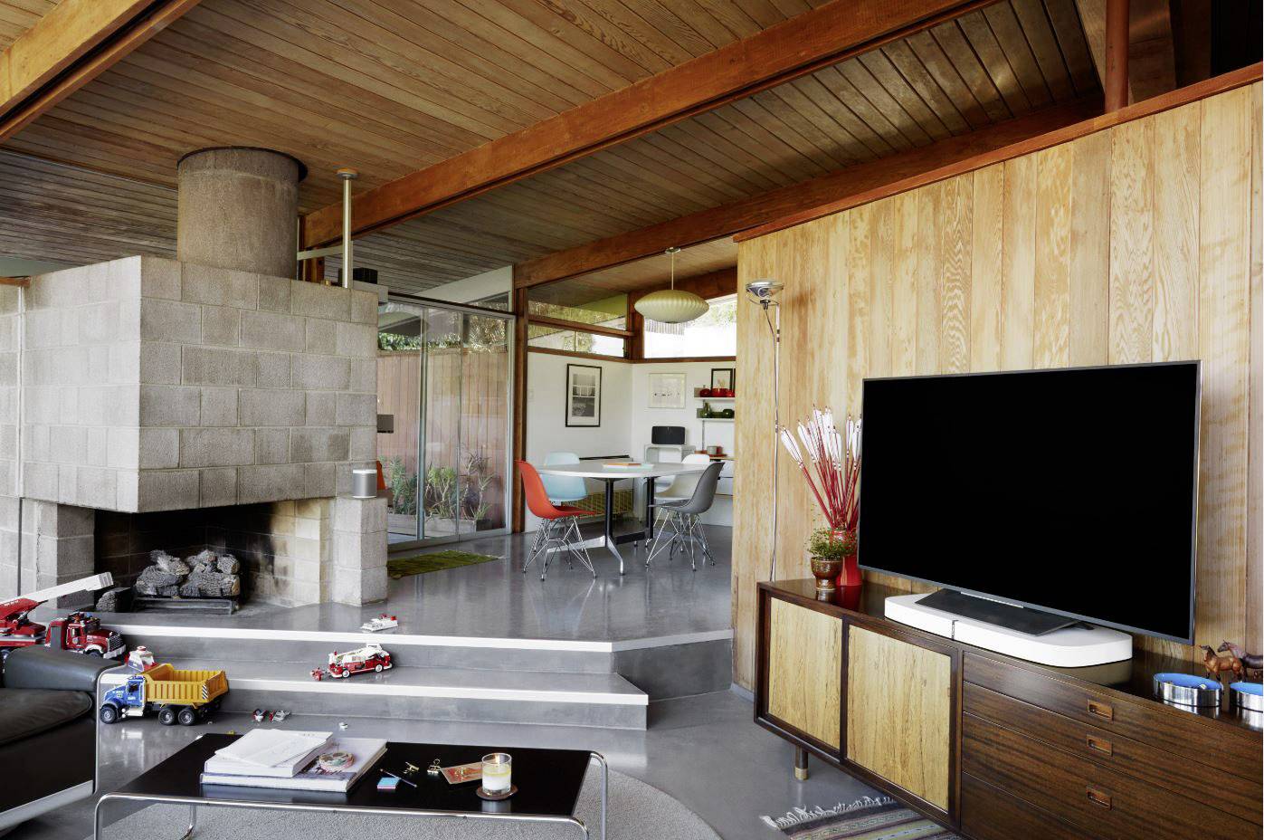 Sonos PLAYBASE - Sound-Fundament - für TV - kabellos-1