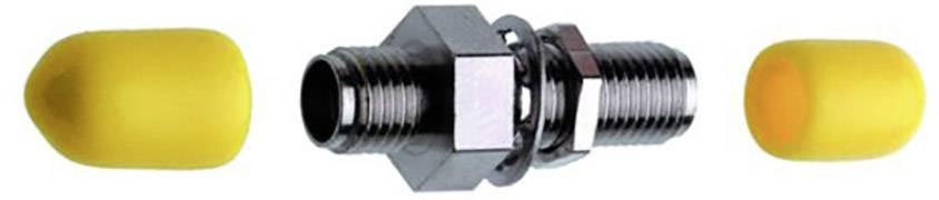 Metallischer Rohrverbinder zwischen zwei gelben Schutzkappen, verwendet zur sicheren Verbindung von Rohren oder Schläuchen.