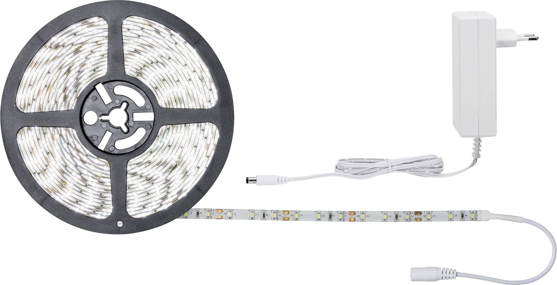 LED-Lichtstreifenrolle mit Netzteil. Der Streifen ist ausgerollt, verbunden mit einem weißen Adapter. Ideal für dekorative Beleuchtung.