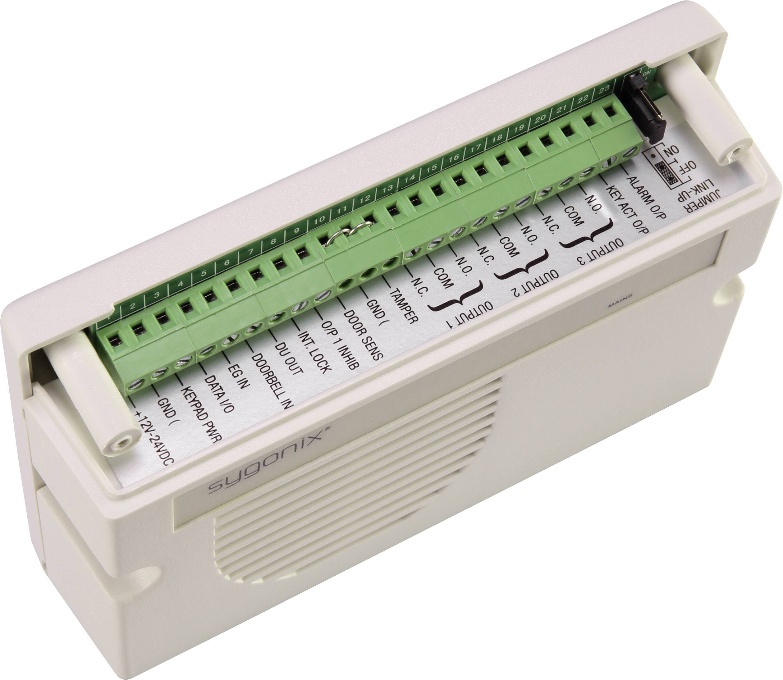 Ein weißes elektrisches Gerät mit grünen Anschlussklemmen und einer Beschriftung für verschiedene Ein- und Ausgänge.