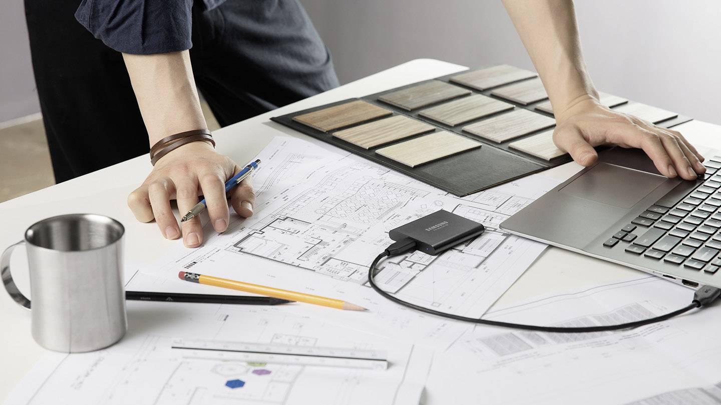 Samsung Portable T5 1 TB Externe SSD USB-C® (USB 3.2 Gen 2) Deep Black MU-PA1T0B/EU-7