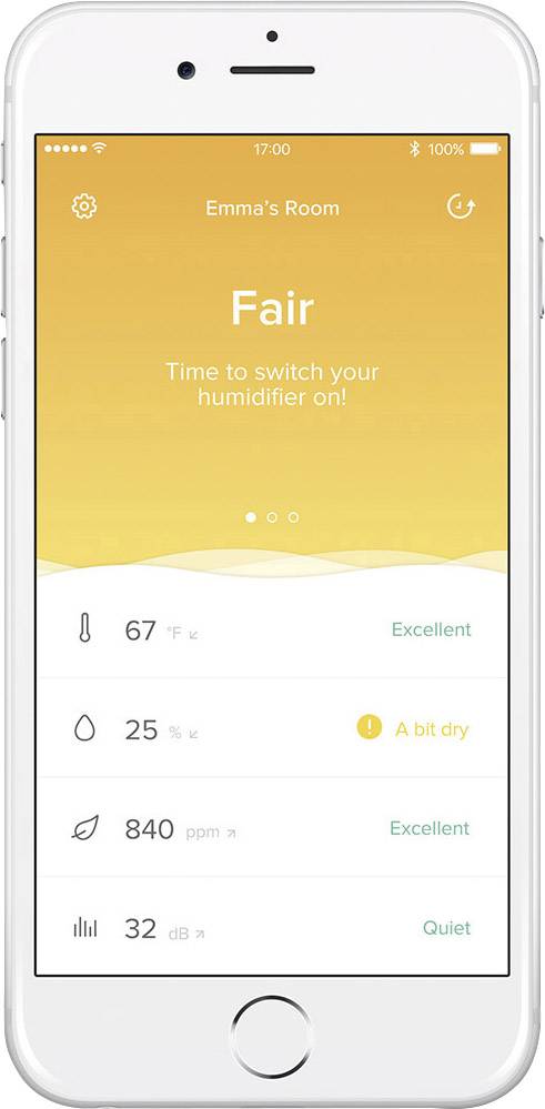 Luftqualitätsanzeige auf einem Smartphone. Status: 'Fair'. Temperatur: 67°F, Luftfeuchtigkeit: 25%, CO2: 840 ppm, Lärm: 32 dB.
