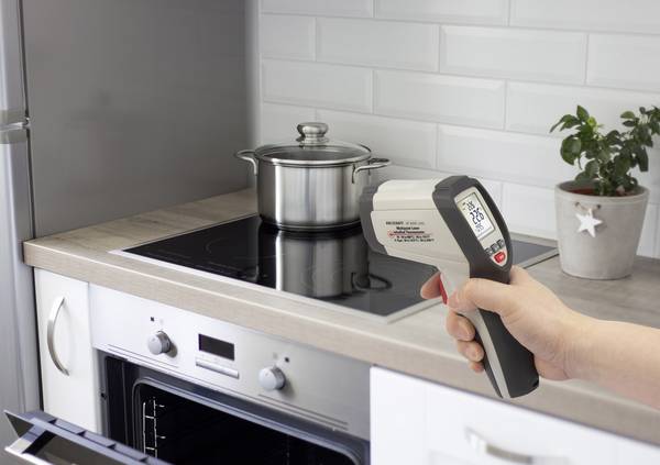 VOLTCRAFT IR 800-20C Infrarot-Thermometer kalibriert (ISO) Optik 20:1 -40 - 800 °C Pyrometer