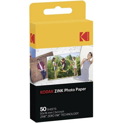 'Verpackung von Kodak Zink Fotopapier, 50 Blatt, 50x76 mm. Abgebildet sind Fotos von Personen im Freien.'