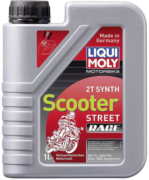 Eine graue Plastikflasche mit der Aufschrift 'Liqui Moly Motorbike 2T Synth Scooter Street Race'. Made in Germany, 1 Liter.