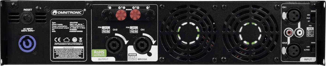 Rückseite eines Verstärkers mit Stromschalter, mehreren Anschlüssen und Lüfter zur Kühlung. Markenname 'Omnitronic' sichtbar.