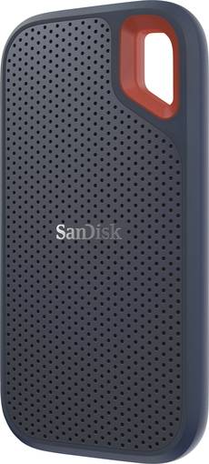 SSD-Festplatte müt Öse für ein Trageband