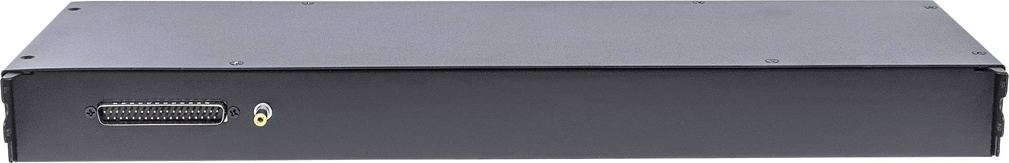 Ein schwarzer, rechteckiger elektronischer Kasten mit einem Anschluss links und einem kleineren Anschluss daneben.