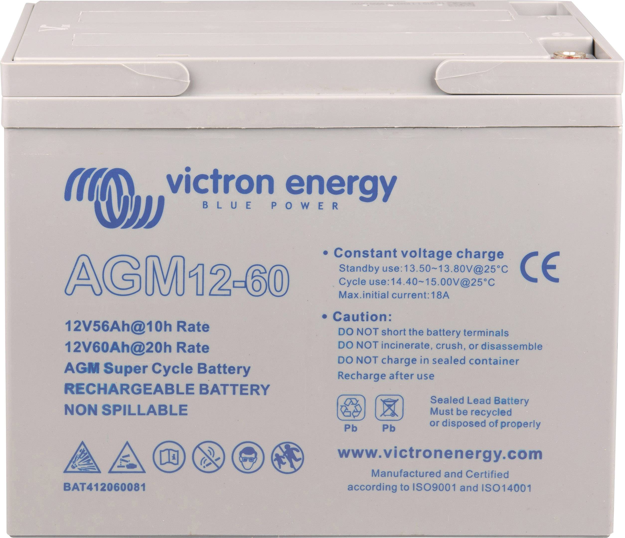 Batterie von Victron Energy. Modell AGM 12-60. Kapazität: 12V60Ah bei 20 Stunden. Aufschrift zur Sicherheit und technischen Daten.