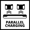 Zwei Geräte oben mit parallelen Pfeilen zum Ladegerät unten verbunden, Bildunterschrift 'PARALLEL CHARGING'.