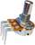 Ein Potentiometer mit drehbarem Knopf und drei Anschlussstiften. Es dient zur Einstellung von elektrischen Widerständen.