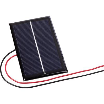 Kleines Solarpanel mit rotem und schwarzem Kabel, einzeln dargestellt.