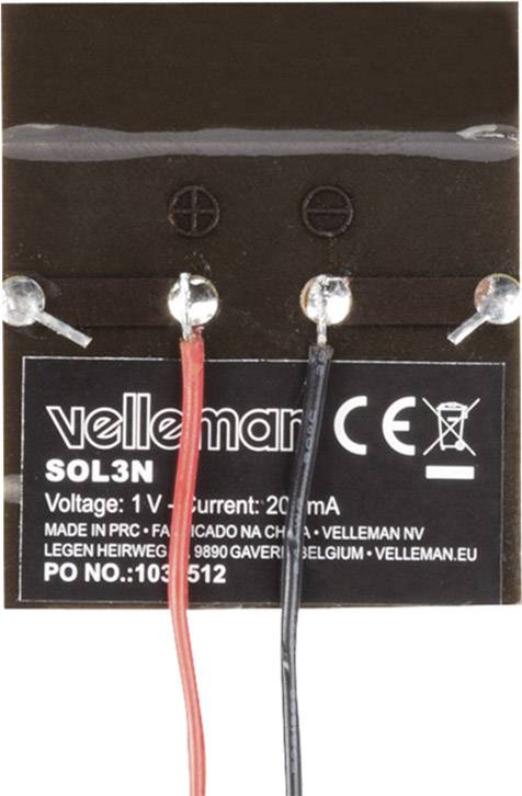 'Velleman' Solarmodul mit zwei Kabeln, rotes und schwarzes, verbunden. Text zeigt Spannung: 1 V, Strom: 20 mA. CE Symbol sichtbar.