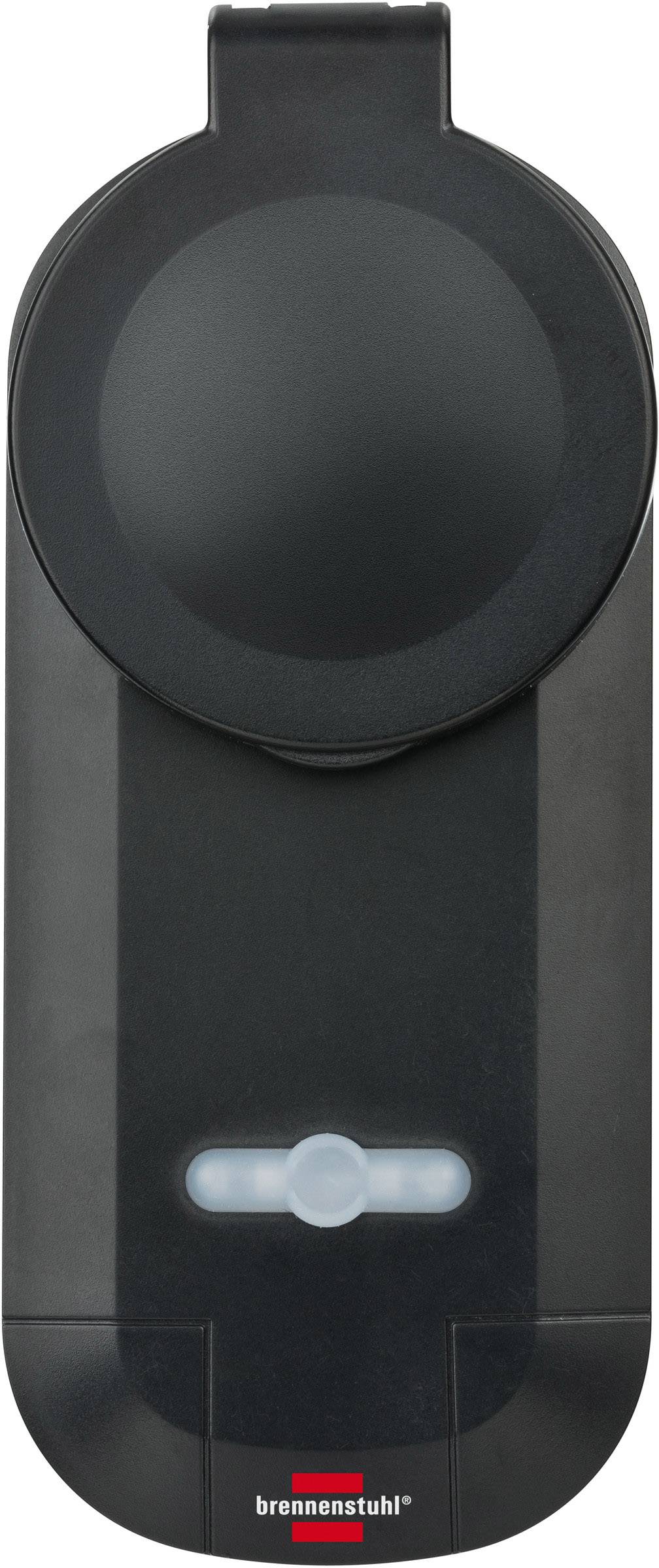 Schwarze Steckdose mit Klappdeckel und weißem Schieberegler, darunter der Schriftzug 'brennenstuhl'.