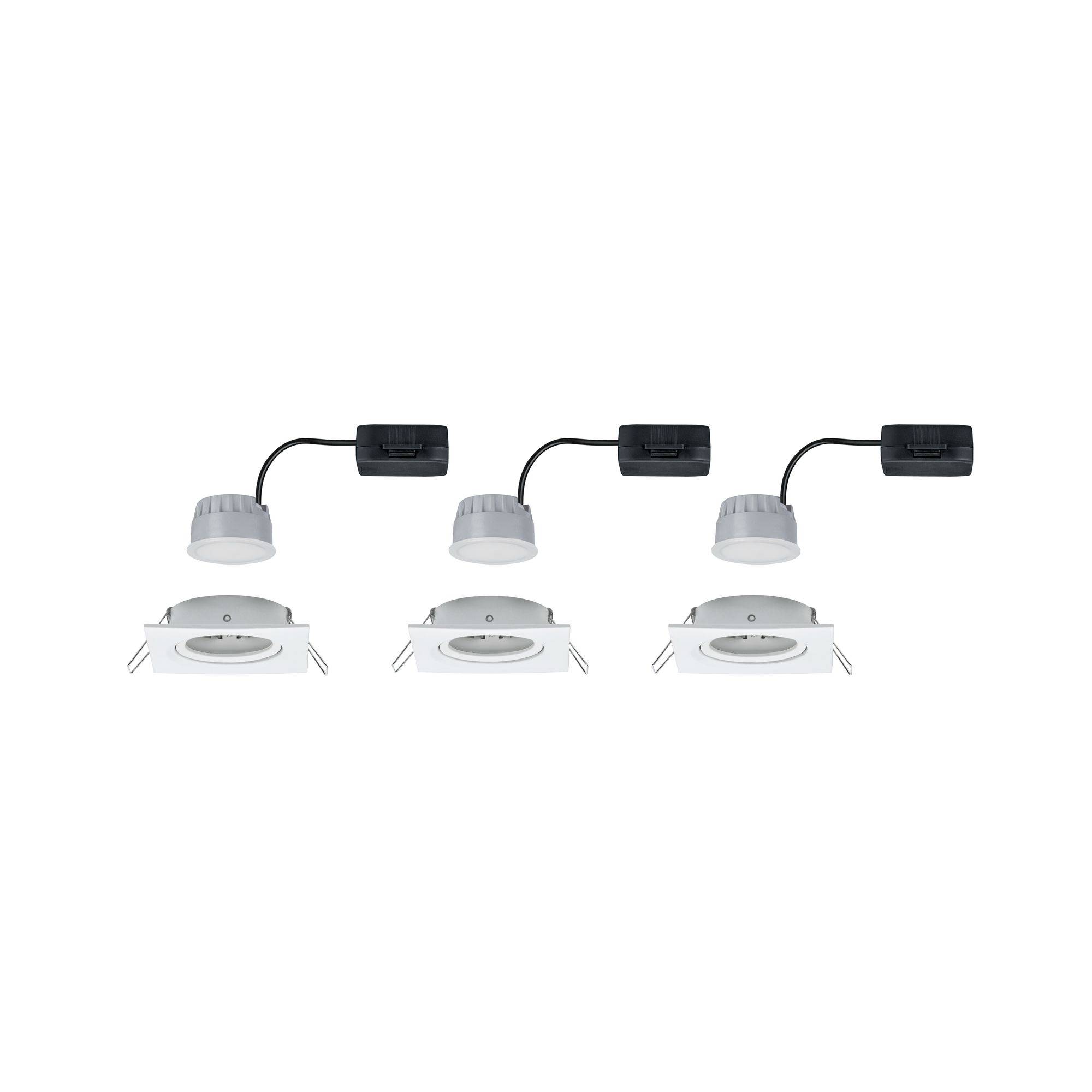 Drei LED-Einbaustrahler mit schwarzen Adaptern, gleichmäßig angeordnet. Ideal für moderne Innenraumbeleuchtung.