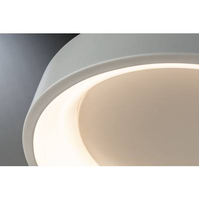 Nahaufnahme einer modernen, runden Deckenleuchte mit weicher, warmer Beleuchtung. Die Lampe hat ein schlichtes, elegantes Design.