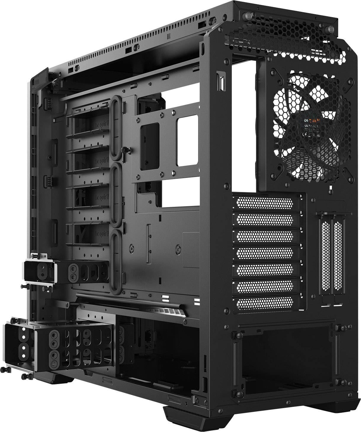 Offenes, leerstehendes Computergehäuse in Schwarz mit Lüfter. Sichtbar sind Steckplätze für Hardwarekomponenten und Belüftungsöffnungen.