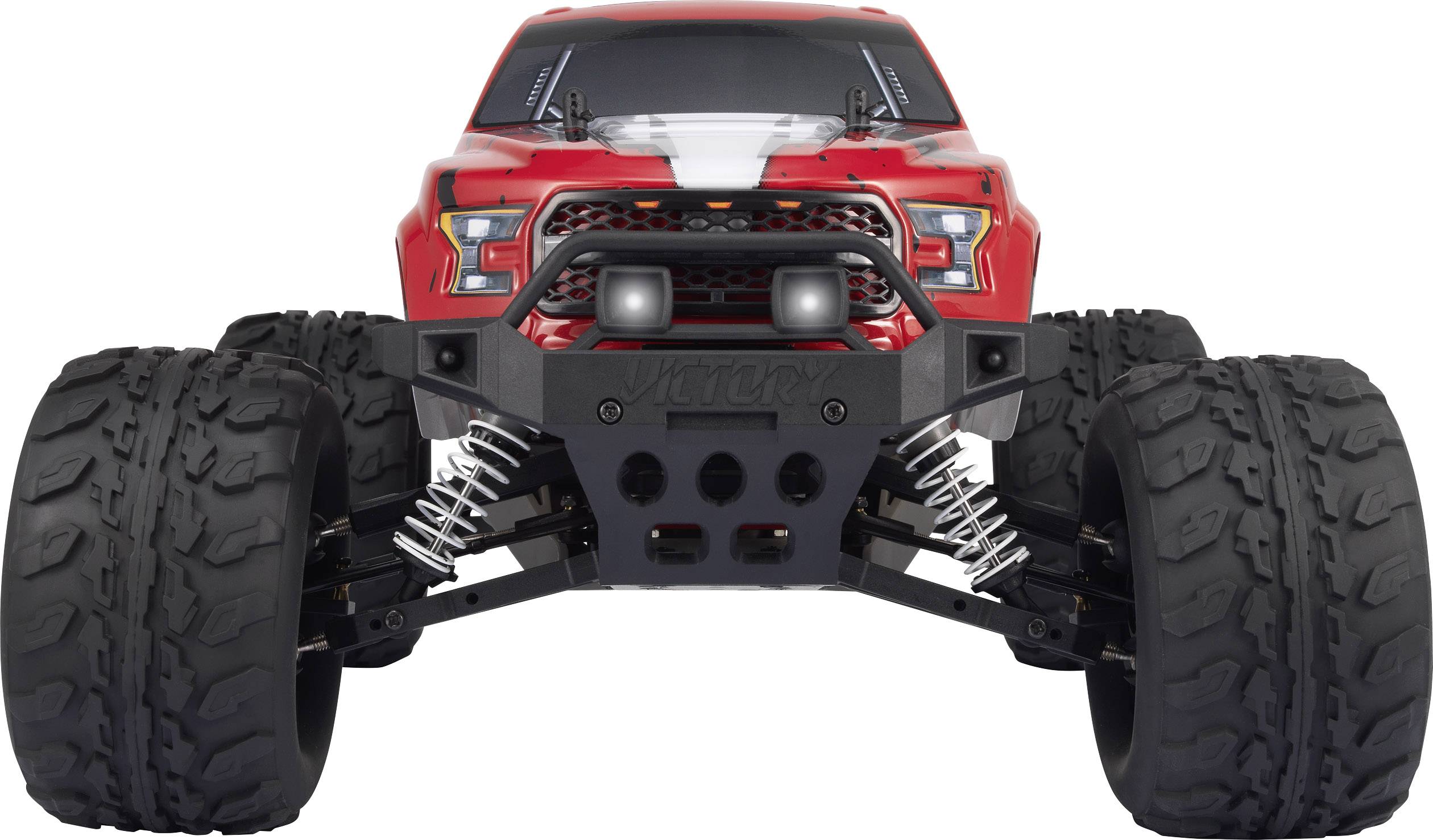 Ein roter ferngesteuerter Monstertruck mit großen, robusten Reifen und Stoßdämpfern steht frontal zur Kamera.