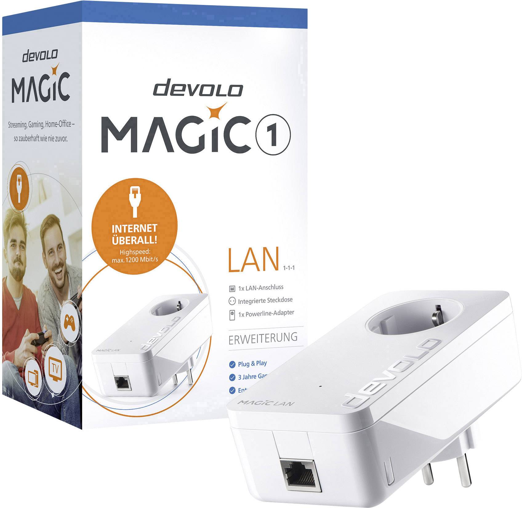 Ein 'devolo MAGIC 1 LAN' Adapter mit Steckdose, präsentiert neben der Produktverpackung. Technische Details: Internet bis 1200 Mbit/s.