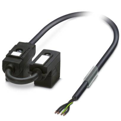 Bild eines schwarzen Steckers mit Kabel, der in drei offene Drähte endet. Der Stecker hat zwei quadratische Elemente und ist mit einem Metallstück verbunden.