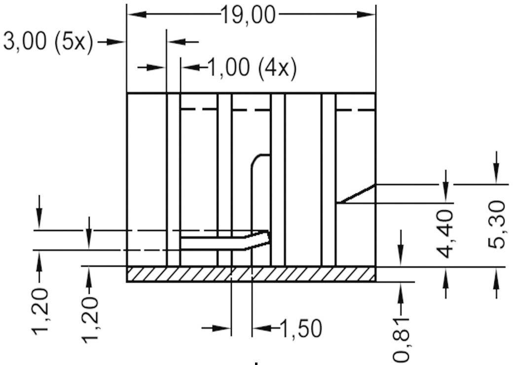 Architektonische Zeichnung eines Badezimmers mit Abmessungen: Länge 19,00, mit fünf Abschnitten à 3,00, eine Toilette bei 1,50 und Höhenmaße.