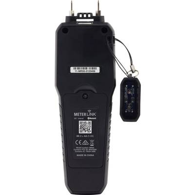 'Schwarzes elektrisches Messgerät mit Bluetooth-Konnektivität, Batteriefach für 2x AA, und Seriennummer auf der Rückseite.'