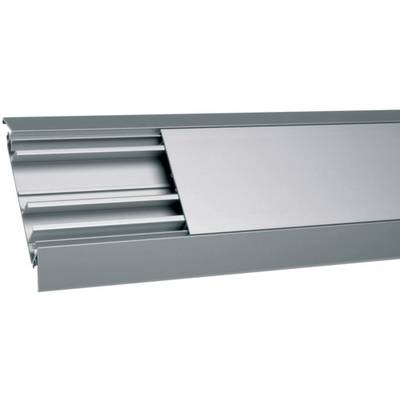 Metallprofil, das für Konstruktionszwecke verwendet wird, zeigt ein z-förmiges Design mit mehreren U-förmigen Aussparungen.