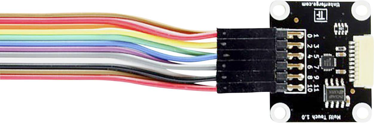 Ein Flachbandkabel mit verschiedenen bunten Drähten ist mit einer kleinen, schwarzen elektronischen Platine verbunden.