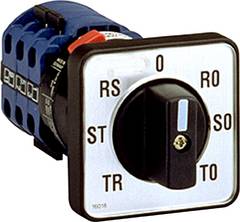 Robuster Nockenschalter für elektrische Steuerungen mit schwarzem Drehgriff und klaren Schaltpositionen.
