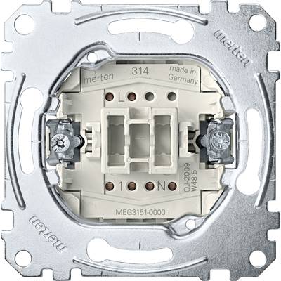 Ein elektrischer Schalterrahmen aus Metall mit Markierung 'merten'. Zentraler Plastikabschnitt für Schalterbefestigung, produziert in Deutschland.