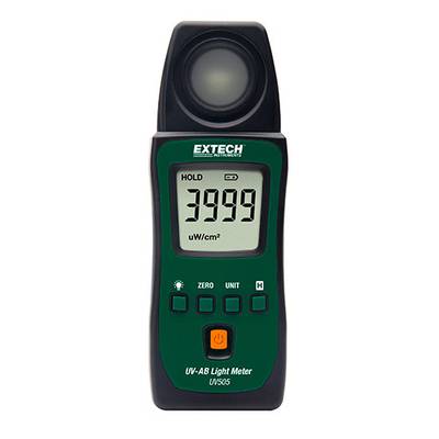 Elektronisches Messgerät mit Display, zeigt '3999 µW/cm²', verwendet zur Messung von UV-Lichtstärke, Markenname oben sichtbar.