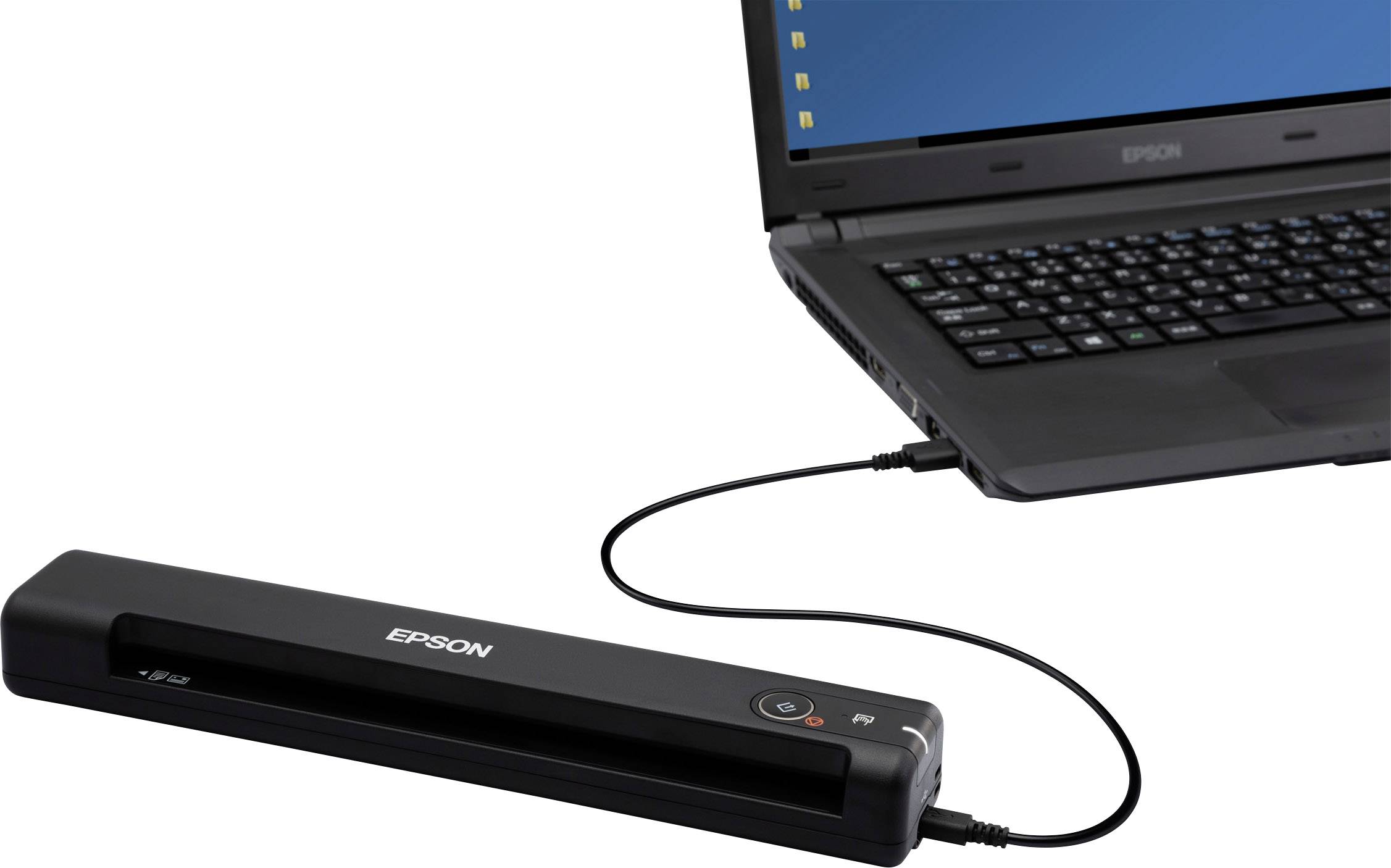 Ein tragbarer Epson-Scanner ist über ein Kabel mit einem Laptop verbunden. Der Laptop-Bildschirm zeigt eine Desktop-Oberfläche.