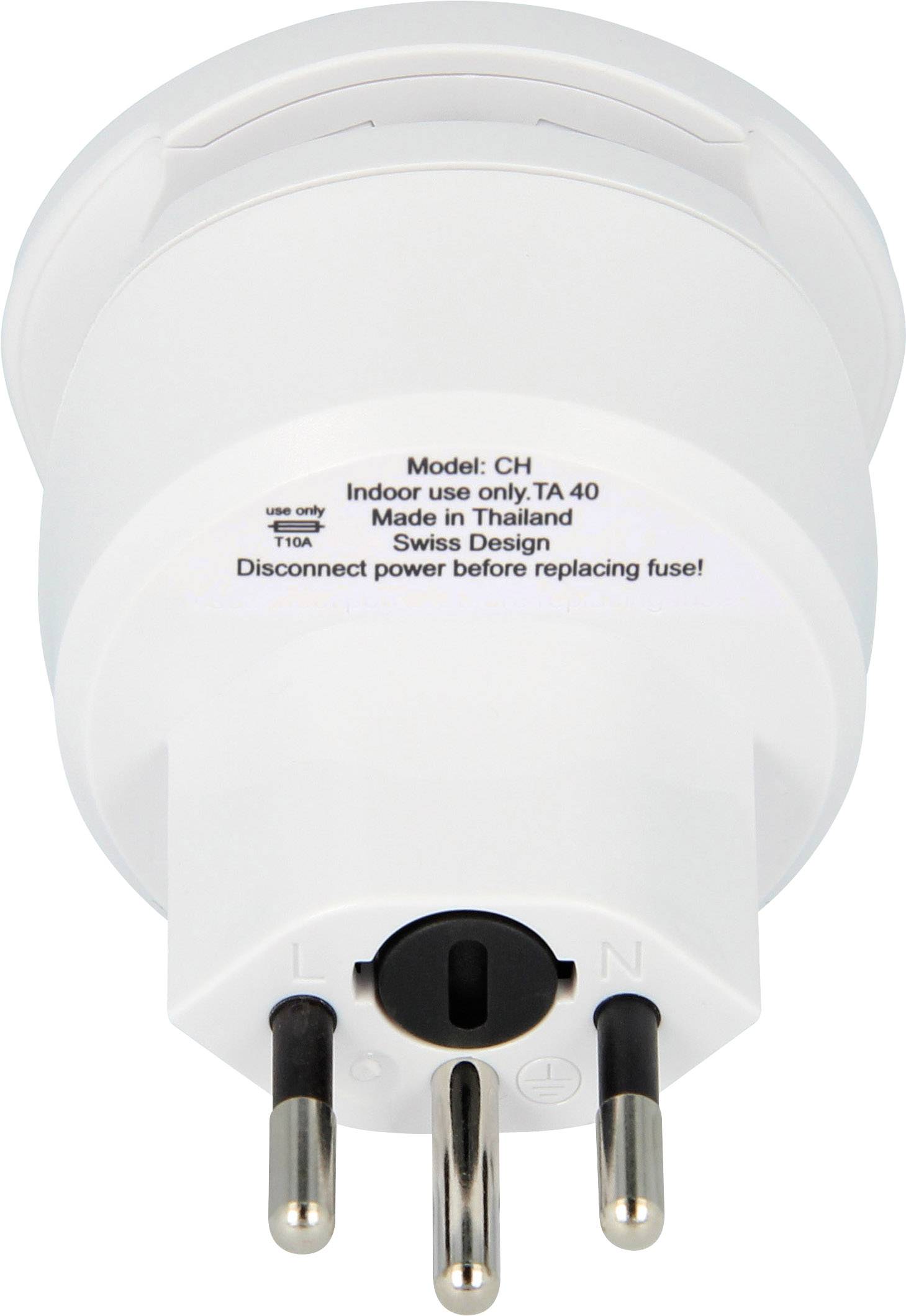 Weiße Steckdosenadapter für den Innenbereich, Modell CH. Hergestellt in Thailand. Hinweis: Strom abstellen, bevor die Sicherung gewechselt wird.