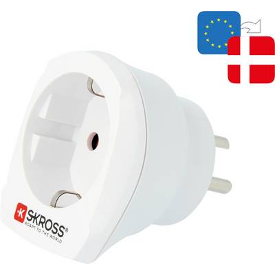 Adapterstecker der Marke Skross für europäische Geräte zur Verwendung in Dänemark. Zeigt EU- und dänische Flaggen in der Ecke.