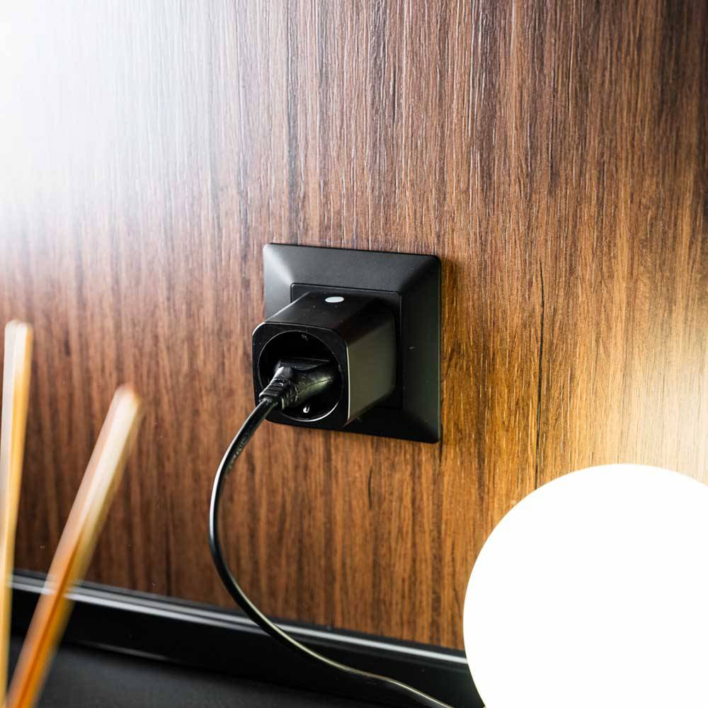 Shelly · Plug & Play Plug M Gen3 Black · Smarter Zwischenstecker · 13A · Messfunktion · WLAN · BT · schwarz-3