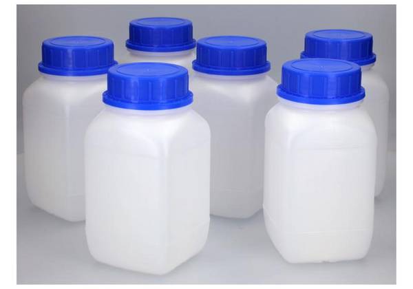 Weithalsflaschen aus HDPE, eckig, natur-transparent, 1500 ml, mit UN-Zulassung, 6 Stück