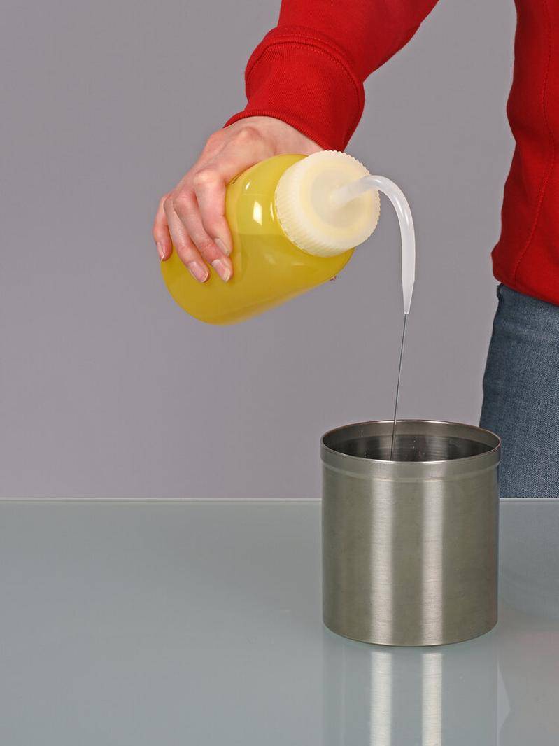 Sicherheits-Spritzflasche aus LDPE, mit Aufdruck "Destilliertes Wasser", 500 ml, VE = 12 Stück-1