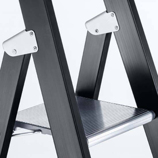 Schwerlast-Stehleiter einseitig begehbar 6 Sprossen inkl. Plattform. Zarges GmbH 11143249-3