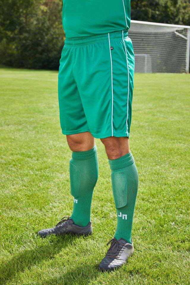 Basic Team Shorts Funktionelle Teamshorts ohne Innenslip weiß/schwarz, Gr. M-1