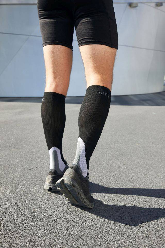 Compression Socks Leistungssteigerung durch Kompression schwarz, Gr. IV-1