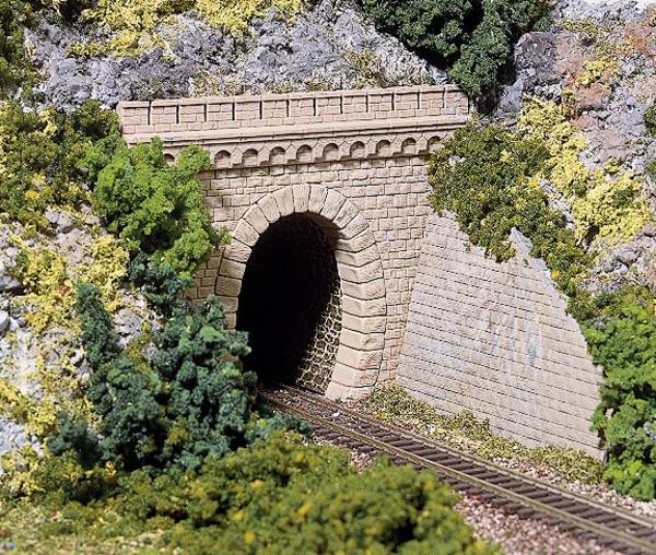 Auhagen 41 586  H0 Tunnel-Portal 1gleisig Kunststoffmodell