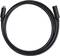 Schwarzes rundes HDMI-Kabel mit Steckern an beiden Enden, auf weißem Hintergrund. Hauptsächlich für Video- und Audioverbindungen verwendet.