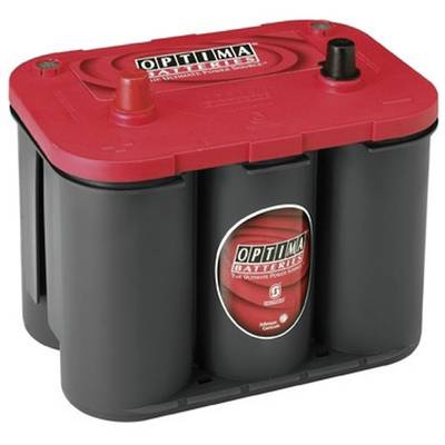 Batterie mit rotem Deckel und schwarzem Gehäuse, darauf steht 'OPTIMA BATTERIES'.
